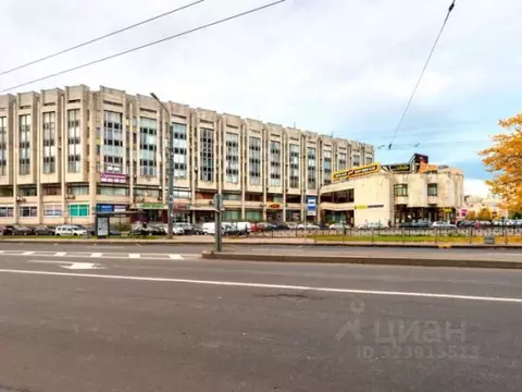 Офис в Санкт-Петербург пл. Конституции, 2 (138 м)