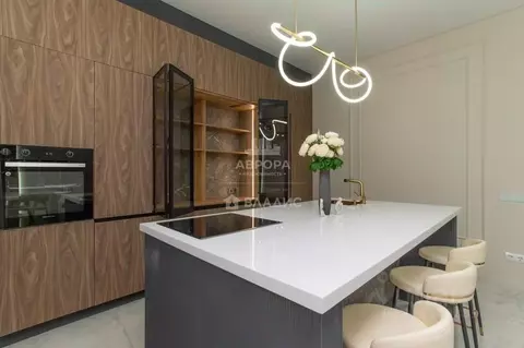 Дом в Челябинская область, Магнитогорск ул. Сочинская, 51 (320 м)