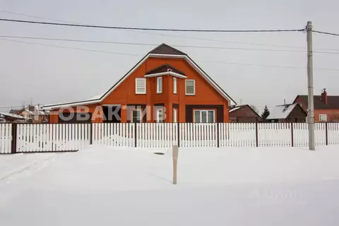 Дом в Новосибирская область, Бердск ул. Взлетная, 16 (210 м)