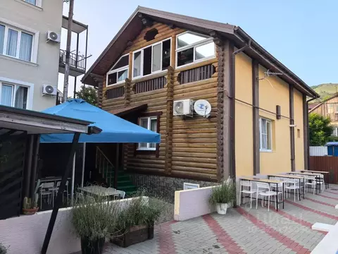 Дом в Краснодарский край, Геленджик Средняя ул., 3 (100 м)