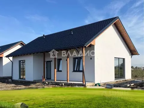 Дом в Калининградская область, Гурьевский муниципальный округ, пос. ...