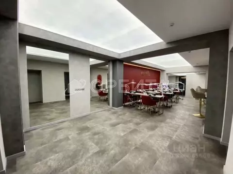 Помещение свободного назначения в Тюменская область, Тюмень ул. 50 лет ...