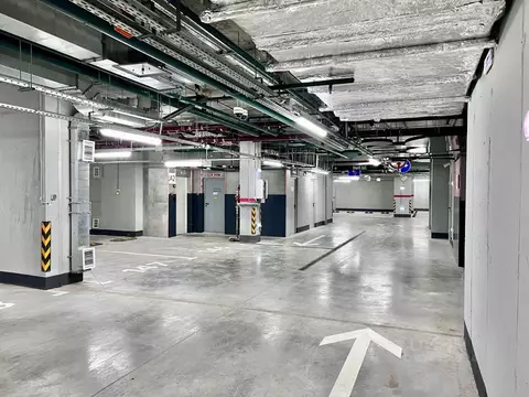 Гараж в Москва Большая Почтовая ул., 18Ак1 (15 м)