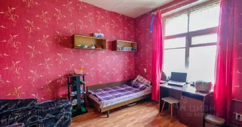 Продается 4-комнатная квартира