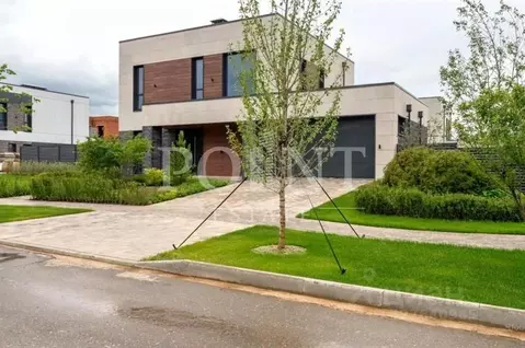 Коттедж в Московская область, Одинцовский городской округ, д. Лапино ...