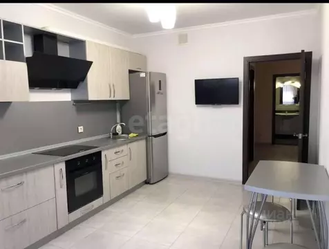 2-к кв. Крым, Симферополь ул. Набережная имени 60-летия СССР (90.0 м)