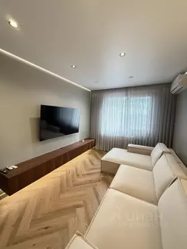 2-к кв. Крым, Симферополь ул. Никанорова, 4Г (68.0 м)