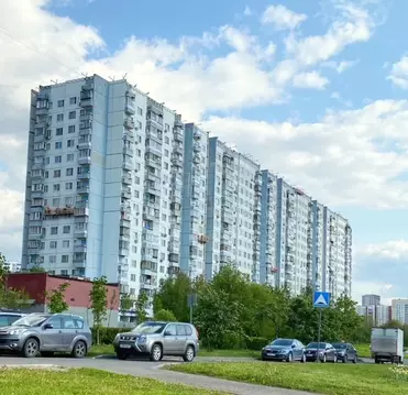 Продается 4-комнатная квартира
