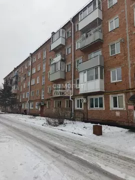 3-к кв. Омская область, Омск Городок Нефтяников мкр, ул. 22 Апреля, 28 ...