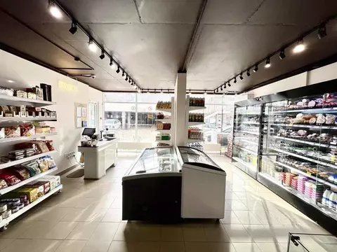 Торговая площадь в Краснодарский край, Краснодар ул. Командорская, 1/3 ...