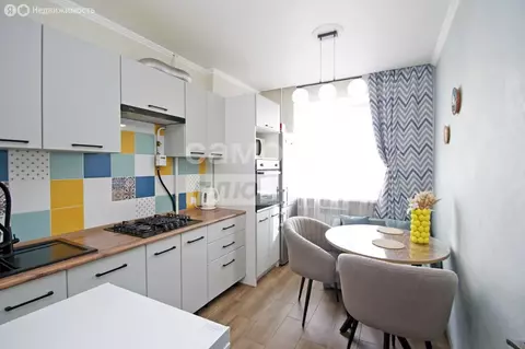 1-комнатная квартира: Омск, Иртышская набережная, 13 (31.7 м)