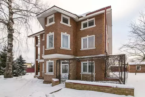 Дом в Ленинградская область, Выборг пер. Михайловский, 1 (281 м)