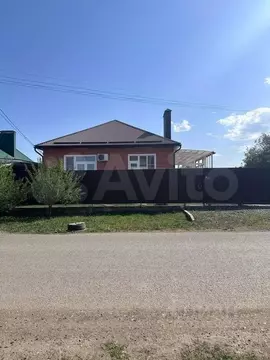 Дом в Краснодарский край, Армавир городской округ, пос. Заветный ул. ...