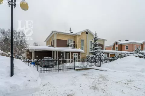 Дом в деревня Аксаково, Живописная улица, 92 (209.2 м)