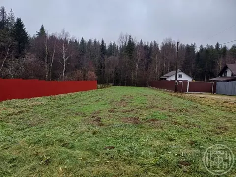 Участок в Ленинградская область, Выборгский район, пос. Первомайское ...
