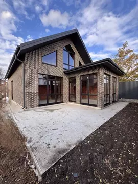 Дом в Ростовская область, Ростов-на-Дону ул. Лазо (190 м)