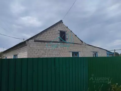 Дом в Оренбургская область, Кувандыкский муниципальный округ, с. ...