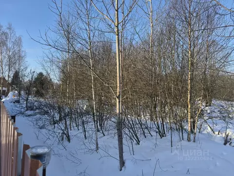 Участок в Московская область, Можайский муниципальный округ, Уваровка ...