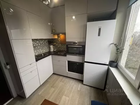 3-к кв. Москва ул. Академика Миллионщикова, 16 (48.7 м)