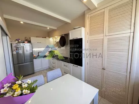 3-к кв. Волгоградская область, Волгоград ул. Грибанова, 2 (74.3 м)