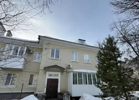 3-комнатная квартира: Октябрьский, улица Горького, 5 (75.6 м)