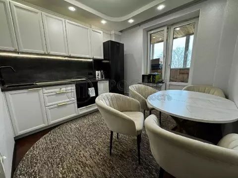 Продается 3-комнатная квартира