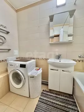 2-к кв. Челябинская область, Челябинск ул. Салавата Юлаева, 30 (65.2 ...