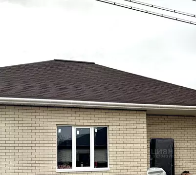 Дом в Волгоградская область, Волгоград Балаковский пер. (97 м)