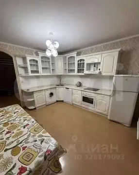 3-к кв. Тюменская область, Тюмень Восточный мкр, ул. Моторостроителей, ...