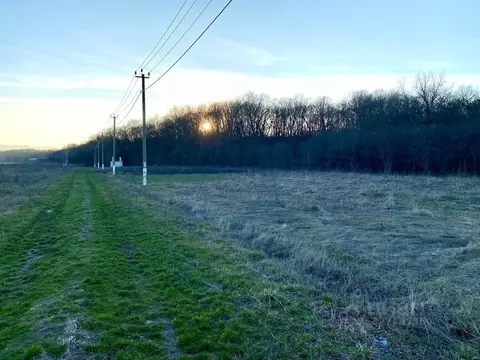 Участок в Краснодарский край, Северский район, Азовское с/пос, ...