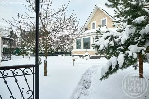 Дом в городской посёлок Рощино, Угловая улица, 6 (202.4 м)