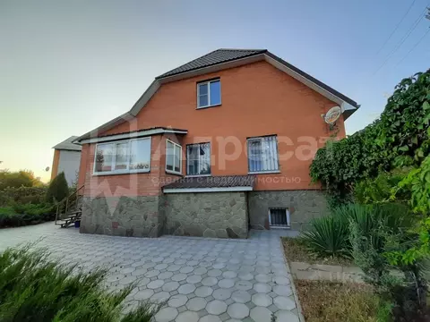 Дом в Волгоградская область, Волгоград Поселок Горная Поляна тер., ул. ...