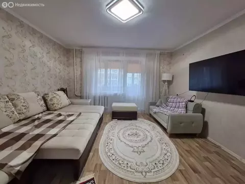 3-комнатная квартира: Тобольск, 10-й микрорайон, 25 (67.1 м)