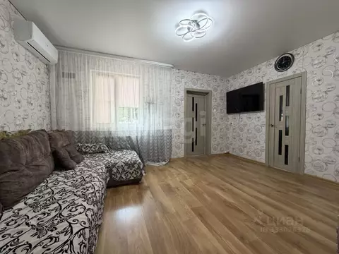 Дом в Ростовская область, Октябрьский район, Алексеевское с/пос, ...