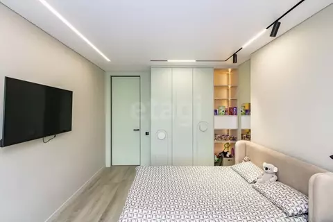 3-к кв. Тюменская область, Тюмень ул. 50 лет Октября, 63Г (102.6 м)