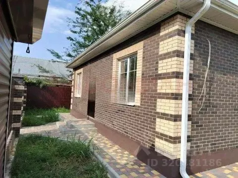 Дом в Ростовская область, Мясниковский район, Красный Крым хут. ул. ...