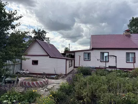 Дом в Самарская область, Безенчукский район, Екатериновка с/пос, с. ...