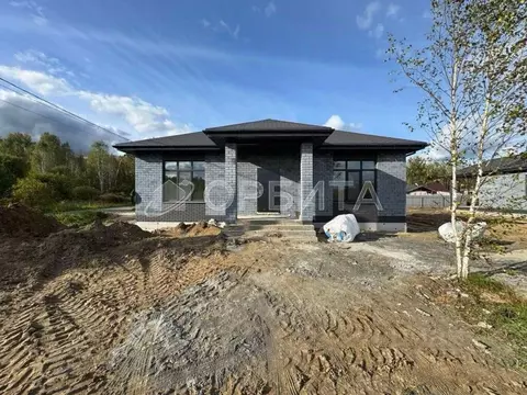 Дом в Тюменская область, Тюмень ул. Юрия Шешукова, 12 (110 м)