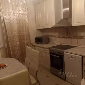 3-к кв. Москва Суздальская ул., 10К1 (77.0 м)