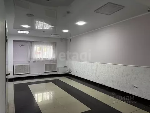 Помещение свободного назначения в Тюменская область, Тюмень ул. ...