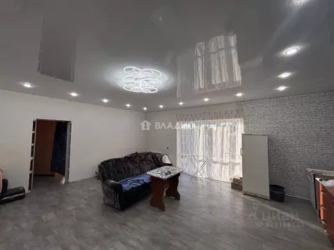 Дом в Белгородская область, Корочанский район, Погореловское с/пос, с. ...