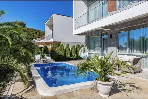 Дом в Краснодарский край, Сочи Светлана мкр, ул. Грибоедова (200 м)