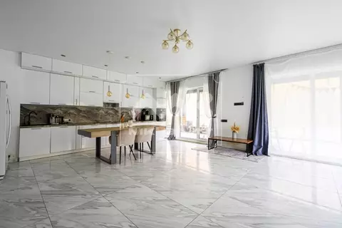 Дом в Ленинградская область, Ломоносовский район, д. Гостилицы  (210 ...