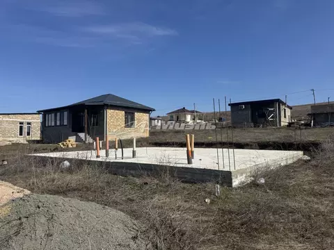 Участок в Крым, Симферопольский район, Добровское с/пос, с. ...