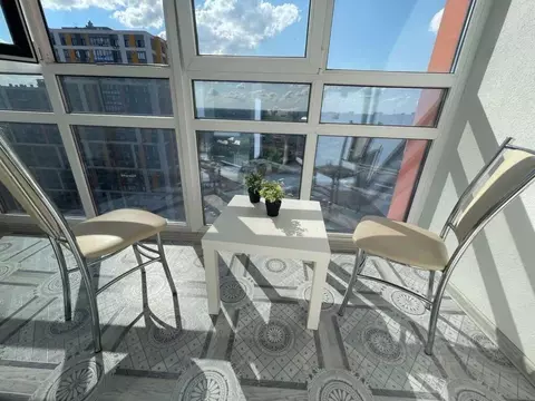 1-к кв. Рязанская область, Рязань ул. Чкалова, 18 (80.0 м)