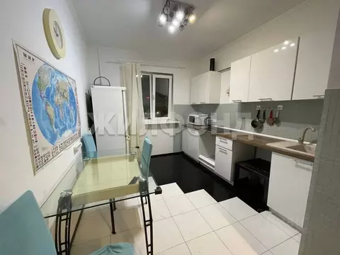 3-к кв. Ханты-Мансийский АО, Когалым Молодежная ул., 12 (67.0 м)