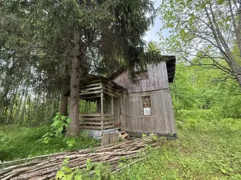Дом в Ленинградская область, Волховский район, Кисельнинское с/пос, ...