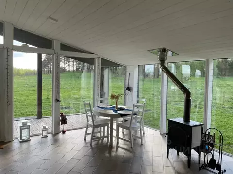 Дом в Псковская область, Пушкиногорье городское поселение, д. Михново  ...