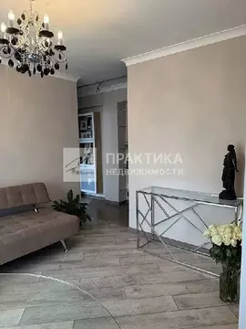 Продается 3-комнатная квартира