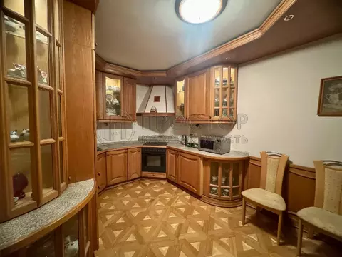 Продается 3-комнатная квартира